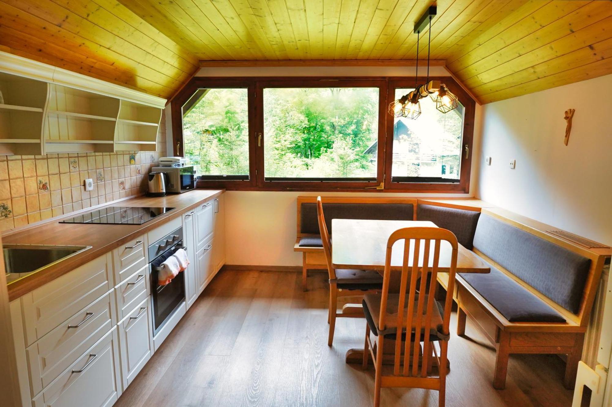 Sobe In Apartmaji Pri Ukcu Bohinj Exterior foto